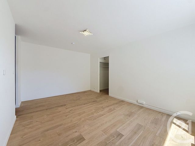 Appartement F4 &agrave; louer - 4 pi&egrave;ces - 65,10 m2 - Le Cannet - 06 - PROVENCE-ALPES-COTE-D-AZUR