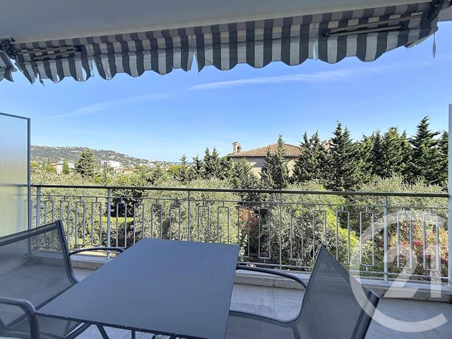Appartement F2 &agrave; louer - 2 pi&egrave;ces - 58,49 m2 - Cannes - 06 - PROVENCE-ALPES-COTE-D-AZUR