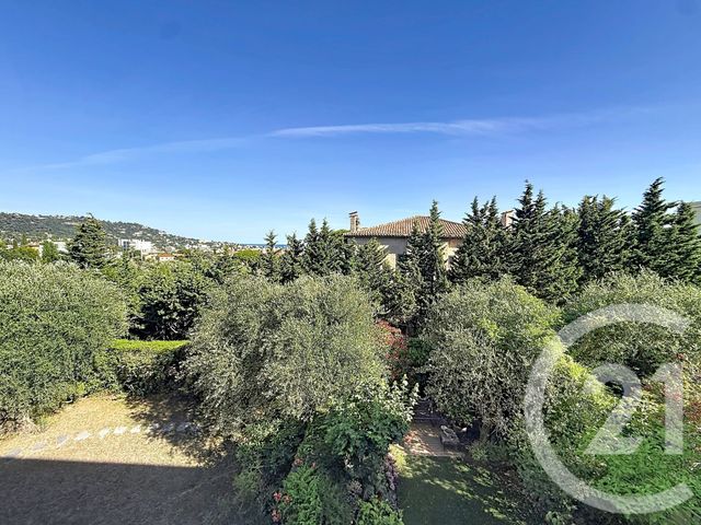 Appartement F2 &agrave; louer - 2 pi&egrave;ces - 58,49 m2 - Cannes - 06 - PROVENCE-ALPES-COTE-D-AZUR