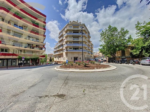 Appartement F3 &agrave; vendre - 3 pi&egrave;ces - 62,03 m2 - Cannes - 06 - PROVENCE-ALPES-COTE-D-AZUR
