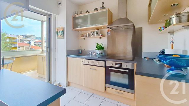 Appartement F2 &agrave; vendre - 2 pi&egrave;ces - 62,14 m2 - Cannes - 06 - PROVENCE-ALPES-COTE-D-AZUR