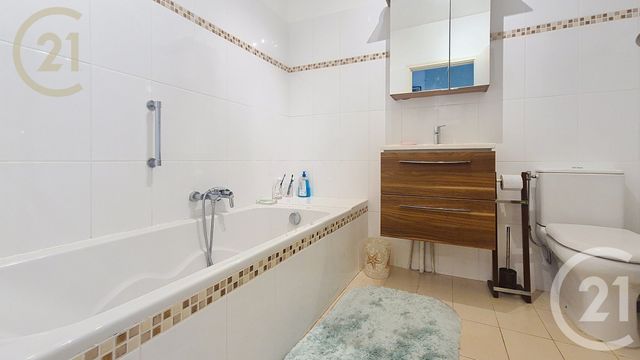 Appartement F2 &agrave; vendre - 2 pi&egrave;ces - 62,14 m2 - Cannes - 06 - PROVENCE-ALPES-COTE-D-AZUR