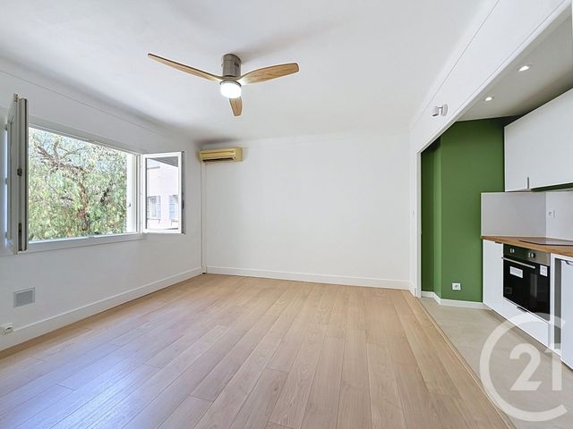Appartement F1 &agrave; louer - 1 pi&egrave;ce - 27,24 m2 - Cannes - 06 - PROVENCE-ALPES-COTE-D-AZUR