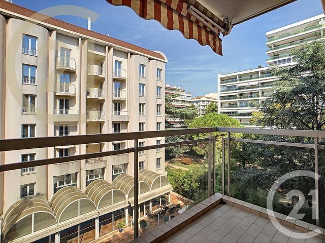 Appartement Studio &agrave; louer - 1 pi&egrave;ce - 20,26 m2 - Cannes - 06 - PROVENCE-ALPES-COTE-D-AZUR