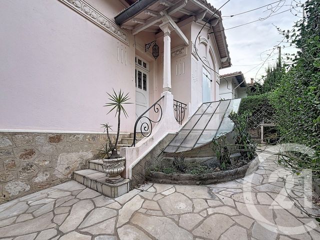 Maison &agrave; louer - 5 pi&egrave;ces - 127,05 m2 - Cannes - 06 - PROVENCE-ALPES-COTE-D-AZUR
