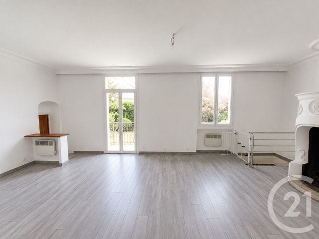 Maison &agrave; louer - 5 pi&egrave;ces - 127,05 m2 - Cannes - 06 - PROVENCE-ALPES-COTE-D-AZUR