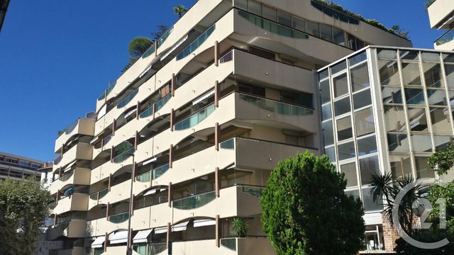 Appartement Studio Cabine &agrave; louer - 1 pi&egrave;ce - 20,09 m2 - Cannes - 06 - PROVENCE-ALPES-COTE-D-AZUR