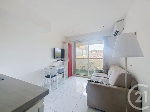 Appartement Studio Cabine &agrave; louer - 1 pi&egrave;ce - 20,09 m2 - Cannes - 06 - PROVENCE-ALPES-COTE-D-AZUR