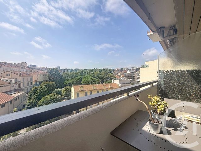Appartement Studio Cabine &agrave; louer - 1 pi&egrave;ce - 20,09 m2 - Cannes - 06 - PROVENCE-ALPES-COTE-D-AZUR