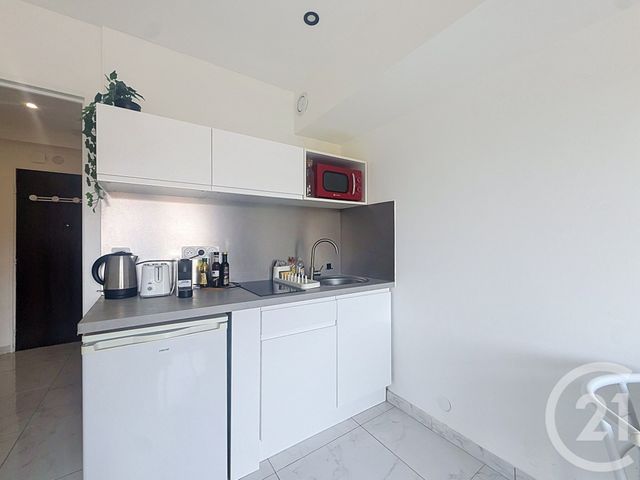 Appartement Studio Cabine &agrave; louer - 1 pi&egrave;ce - 20,09 m2 - Cannes - 06 - PROVENCE-ALPES-COTE-D-AZUR