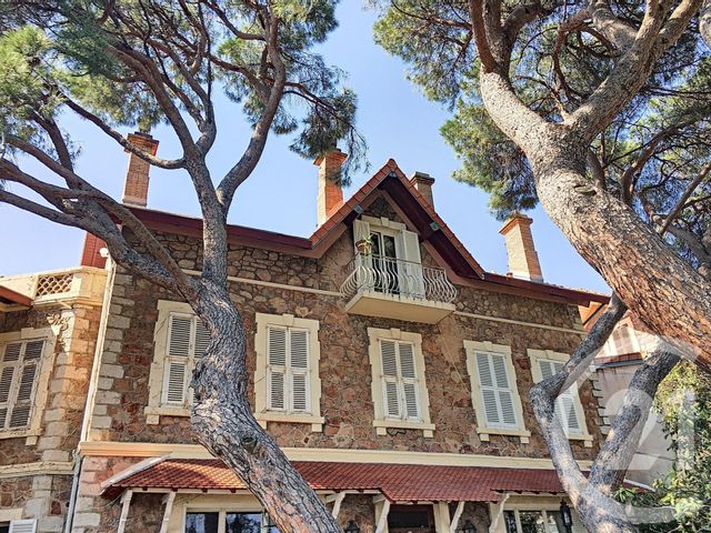 Appartement Studio &agrave; louer - 1 pi&egrave;ce - 22,99 m2 - Cannes La Bocca - 06 - PROVENCE-ALPES-COTE-D-AZUR