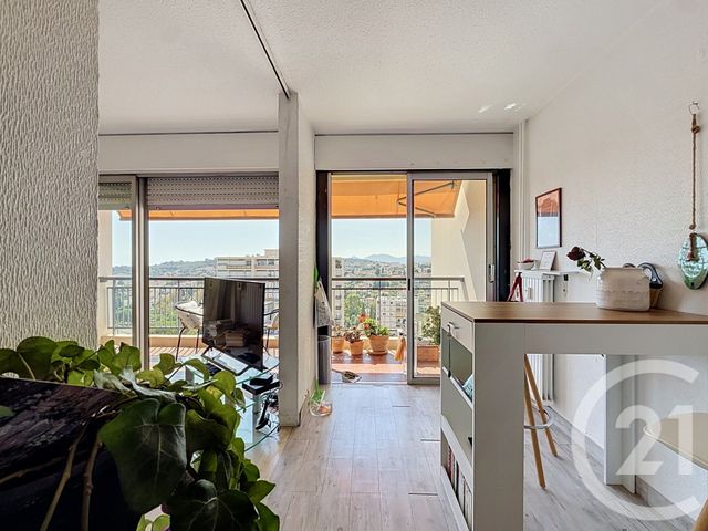 Appartement F1 &agrave; louer - 1 pi&egrave;ce - 36,69 m2 - Le Cannet - 06 - PROVENCE-ALPES-COTE-D-AZUR