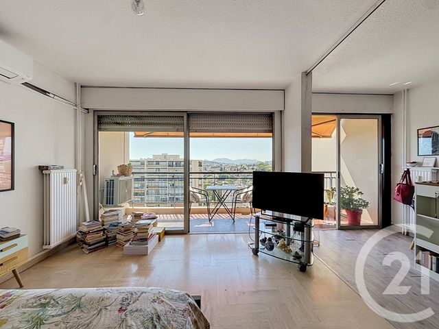 Appartement F1 &agrave; louer - 1 pi&egrave;ce - 36,69 m2 - Le Cannet - 06 - PROVENCE-ALPES-COTE-D-AZUR