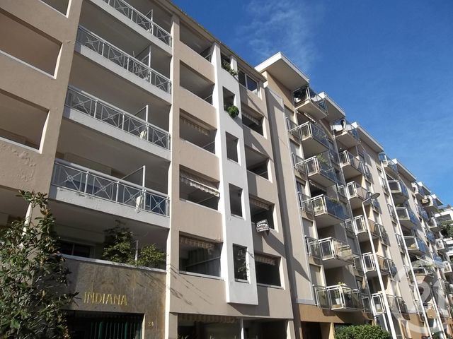 Parking &agrave; louer - 10 m2 - Cannes - 06 - PROVENCE-ALPES-COTE-D-AZUR