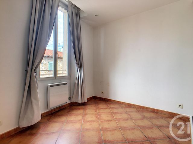 Appartement F2 &agrave; louer - 2 pi&egrave;ces - 38,42 m2 - Mougins - 06 - PROVENCE-ALPES-COTE-D-AZUR