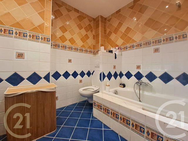 Appartement F4 &agrave; vendre - 4 pi&egrave;ces - 96,05 m2 - Le Cannet - 06 - PROVENCE-ALPES-COTE-D-AZUR