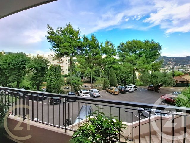 Appartement F4 &agrave; vendre - 4 pi&egrave;ces - 96,05 m2 - Le Cannet - 06 - PROVENCE-ALPES-COTE-D-AZUR