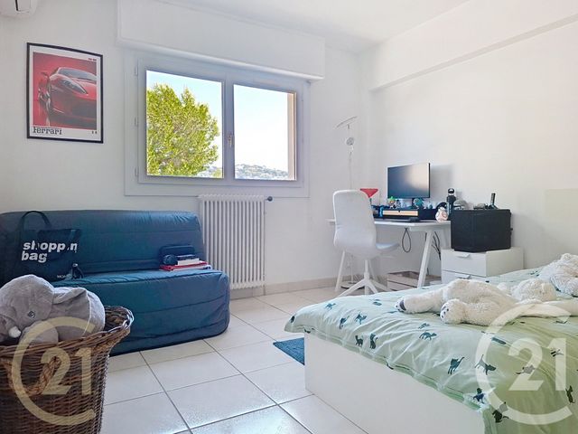 Appartement F4 &agrave; vendre - 4 pi&egrave;ces - 96,05 m2 - Le Cannet - 06 - PROVENCE-ALPES-COTE-D-AZUR
