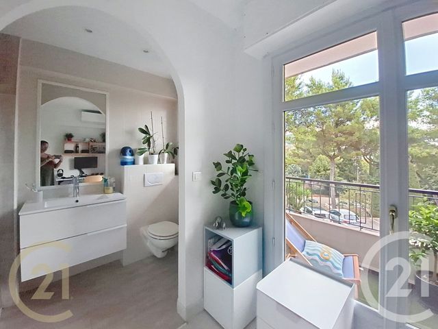 Appartement F4 &agrave; vendre - 4 pi&egrave;ces - 96,05 m2 - Le Cannet - 06 - PROVENCE-ALPES-COTE-D-AZUR