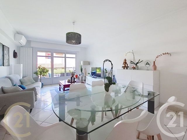 Appartement F4 &agrave; vendre - 4 pi&egrave;ces - 96,05 m2 - Le Cannet - 06 - PROVENCE-ALPES-COTE-D-AZUR