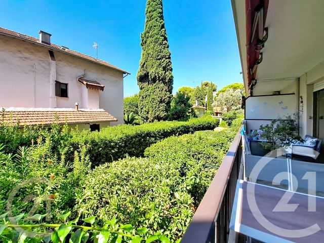 Appartement F4 &agrave; vendre - 4 pi&egrave;ces - 96,05 m2 - Le Cannet - 06 - PROVENCE-ALPES-COTE-D-AZUR