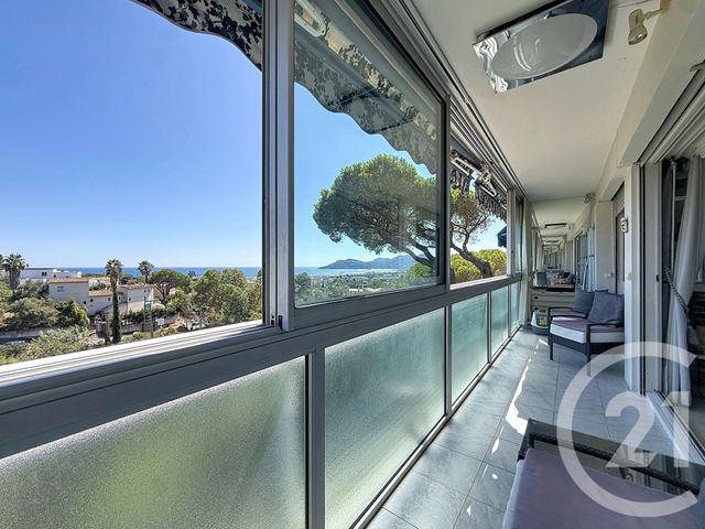 Appartement F2 &agrave; louer - 2 pi&egrave;ces - 67,30 m2 - Le Cannet - 06 - PROVENCE-ALPES-COTE-D-AZUR