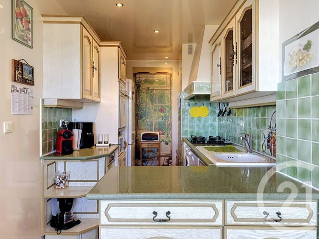 Appartement F2 &agrave; louer - 2 pi&egrave;ces - 67,30 m2 - Le Cannet - 06 - PROVENCE-ALPES-COTE-D-AZUR