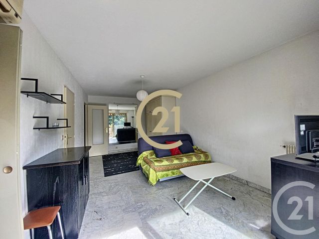 Appartement Studio &agrave; louer - 1 pi&egrave;ce - 28,04 m2 - Cannes - 06 - PROVENCE-ALPES-COTE-D-AZUR
