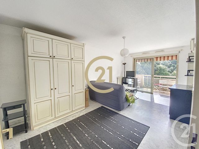 Appartement Studio &agrave; louer - 1 pi&egrave;ce - 28,04 m2 - Cannes - 06 - PROVENCE-ALPES-COTE-D-AZUR