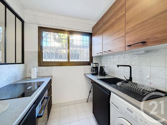 Appartement T2 &agrave; louer - 2 pi&egrave;ces - 41,66 m2 - Cannes - 06 - PROVENCE-ALPES-COTE-D-AZUR