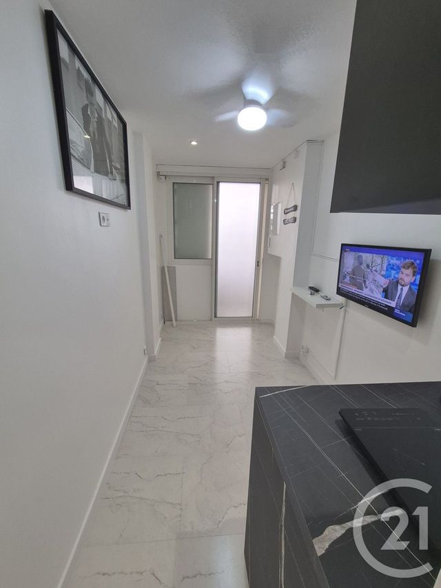 Local &agrave; vendre - 1 pi&egrave;ce - 8,38 m2 - Cannes - 06 - PROVENCE-ALPES-COTE-D-AZUR