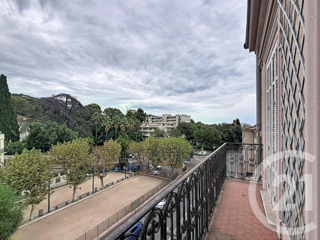 Appartement T2 &agrave; louer - 2 pi&egrave;ces - 46,04 m2 - Cannes - 06 - PROVENCE-ALPES-COTE-D-AZUR