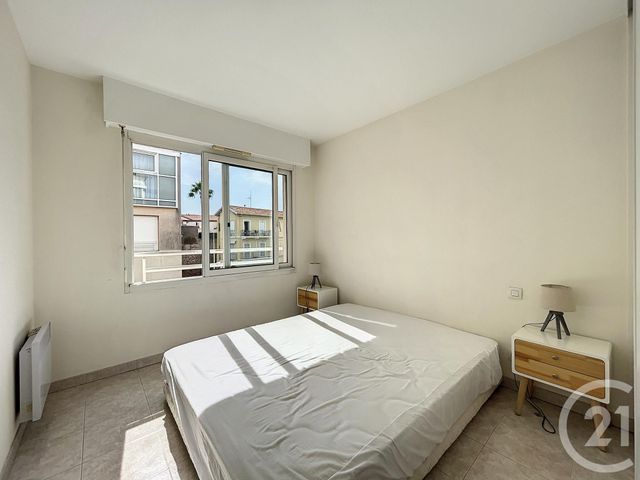 Appartement F2 &agrave; louer - 2 pi&egrave;ces - 46,73 m2 - Cannes - 06 - PROVENCE-ALPES-COTE-D-AZUR