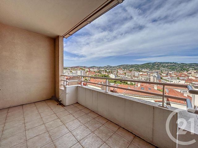Appartement F2 &agrave; louer - 2 pi&egrave;ces - 46,73 m2 - Cannes - 06 - PROVENCE-ALPES-COTE-D-AZUR