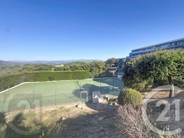 Appartement F4 &agrave; vendre - 4 pi&egrave;ces - 82,04 m2 - Le Cannet - 06 - PROVENCE-ALPES-COTE-D-AZUR