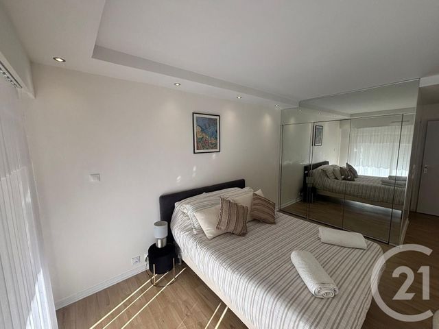 Appartement F2 &agrave; louer - 2 pi&egrave;ces - 57,95 m2 - Cannes - 06 - PROVENCE-ALPES-COTE-D-AZUR