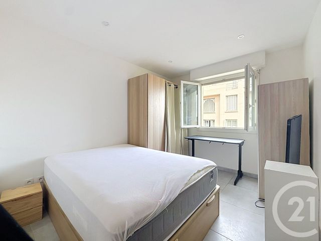 Appartement F2 &agrave; louer - 2 pi&egrave;ces - 35 m2 - Cannes - 06 - PROVENCE-ALPES-COTE-D-AZUR