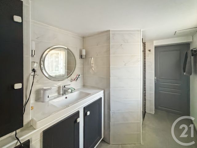 Maison &agrave; vendre - 6 pi&egrave;ces - 232,70 m2 - Sanary Sur Mer - 83 - PROVENCE-ALPES-COTE-D-AZUR