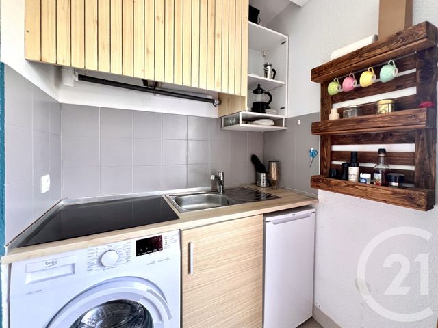 Appartement Studio &agrave; vendre - 1 pi&egrave;ce - 20 m2 - Bandol - 83 - PROVENCE-ALPES-COTE-D-AZUR