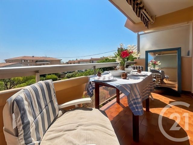 Appartement F2 à vendre - 2 pièces - 49 m2 - Bandol - 83 - PROVENCE-ALPES-COTE-D-AZUR