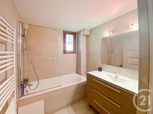 Appartement Triplex à vendre - 4 pièces - 84,94 m2 - Bandol - 83 - PROVENCE-ALPES-COTE-D-AZUR