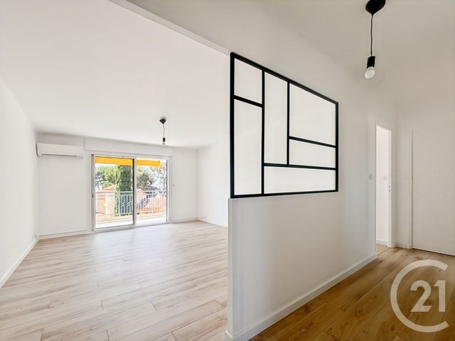 Appartement T3 à vendre - 3 pièces - 68,27 m2 - Sanary Sur Mer - 83 - PROVENCE-ALPES-COTE-D-AZUR