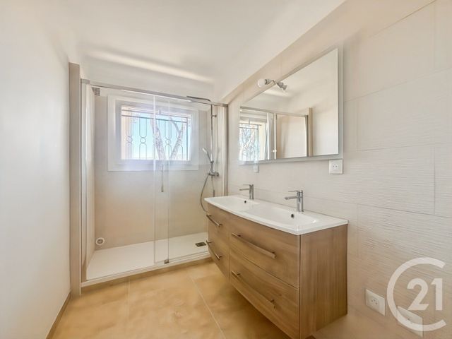 Appartement T3 à vendre - 3 pièces - 68,27 m2 - Sanary Sur Mer - 83 - PROVENCE-ALPES-COTE-D-AZUR