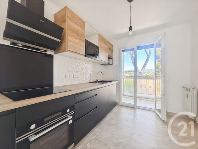 Appartement T3 à vendre - 3 pièces - 68,27 m2 - Sanary Sur Mer - 83 - PROVENCE-ALPES-COTE-D-AZUR