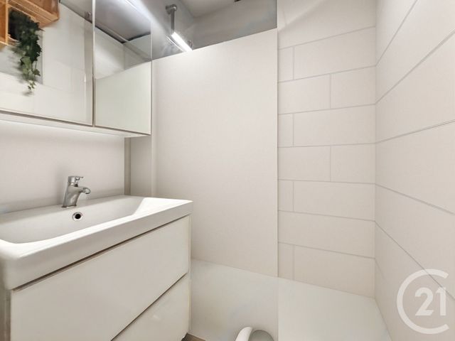 Appartement T1 &agrave; vendre - 1 pi&egrave;ce - 25,52 m2 - Bandol - 83 - PROVENCE-ALPES-COTE-D-AZUR