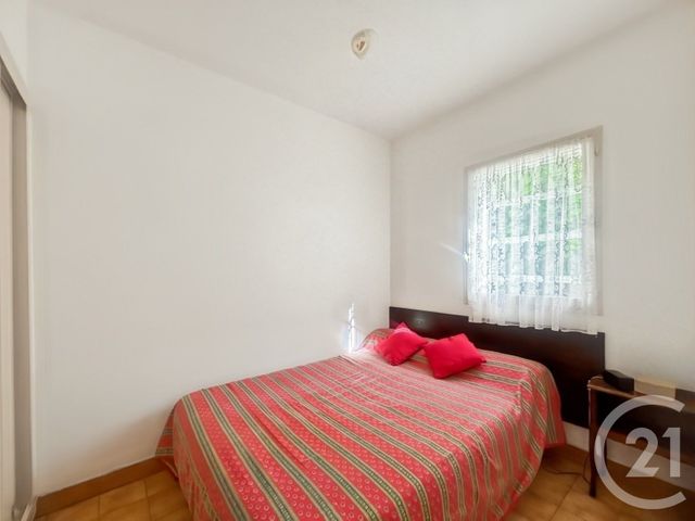 Appartement T3 à vendre - 3 pièces - 40,92 m2 - Bandol - 83 - PROVENCE-ALPES-COTE-D-AZUR