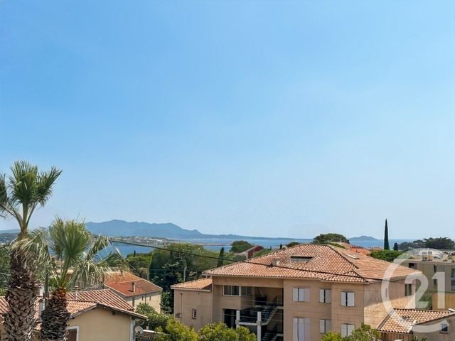 Appartement à vendre - 2 pièces - 44,05 m2 - Bandol - 83 - PROVENCE-ALPES-COTE-D-AZUR