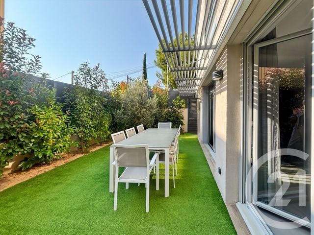 Appartement T5 à vendre - 5 pièces - 110,68 m2 - Bandol - 83 - PROVENCE-ALPES-COTE-D-AZUR