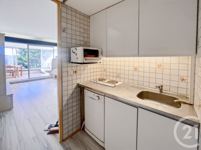 Appartement F1 à vendre - 1 pièce - 35 m2 - Bandol - 83 - PROVENCE-ALPES-COTE-D-AZUR