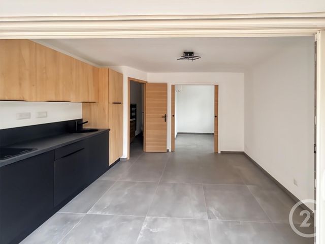 Appartement à vendre - 2 pièces - 22,01 m2 - Bandol - 83 - PROVENCE-ALPES-COTE-D-AZUR